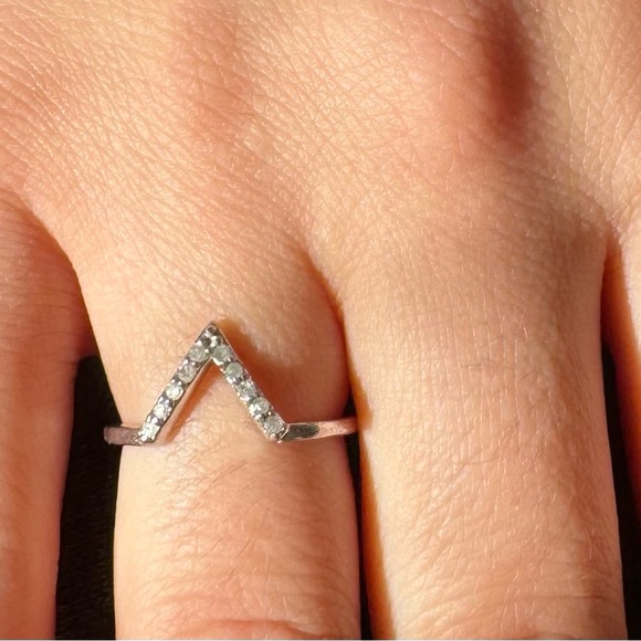 Genuine Diamond V Ring (1/10 ct. t.w.) in Sterling Silver, Size 5 - Picture 15 of 16